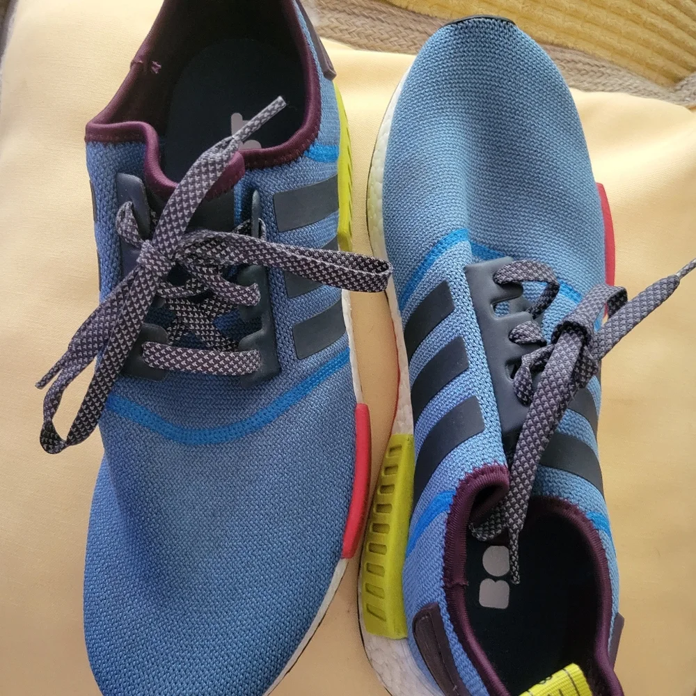 Adidas Men Boost - Picture 4 of 16